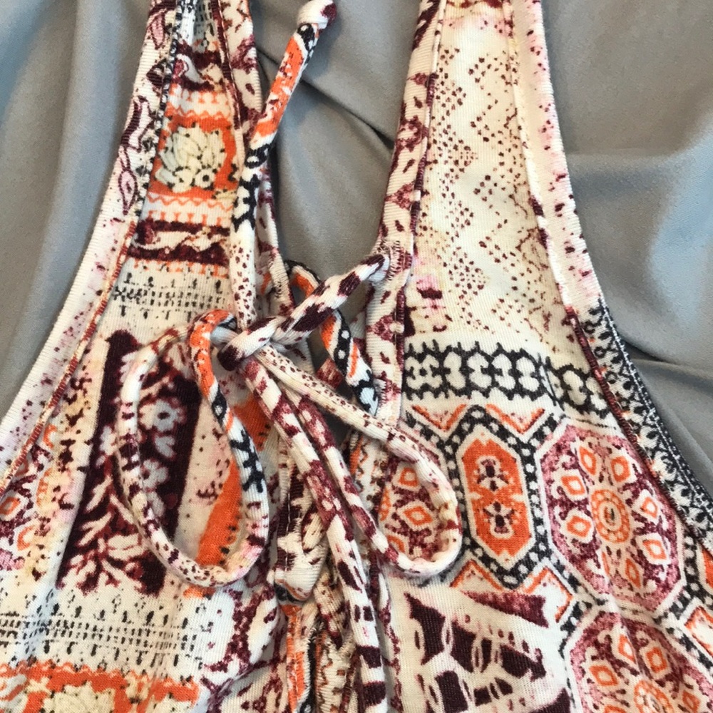 Halter top - Picture 2 of 2